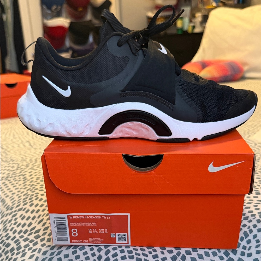 Nike Black and White Athletic Shoes
